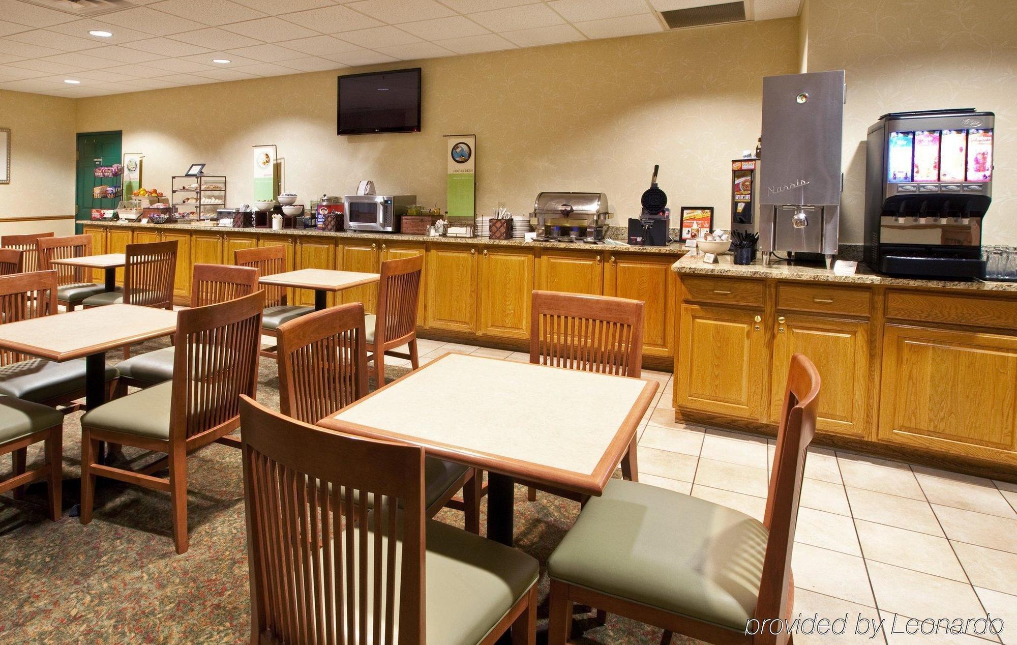 Holiday Inn Express & Suites - Omaha - 120Th And Maple, An Ihg Hotel Ресторан фото